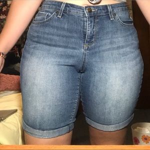 Vintage America Bermuda Shorts